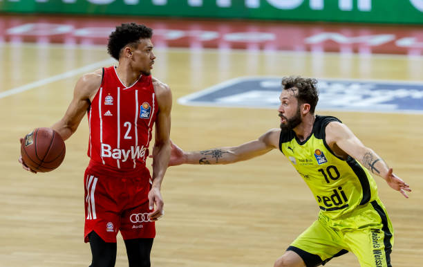 洛文尼亚的 洛文尼亚的